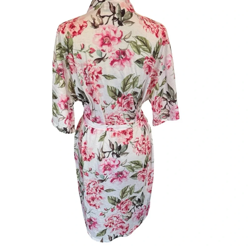 Show Me Your MuMu Pink and Green Floral Robe - Picture 2 of 7